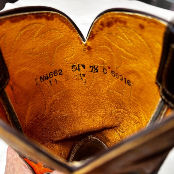 Lucchese 1883 Women's Distressed Cowboy Boot - Picture 5 of 9